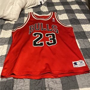 Michael Jordan jersey. Very clean. Looks good on.